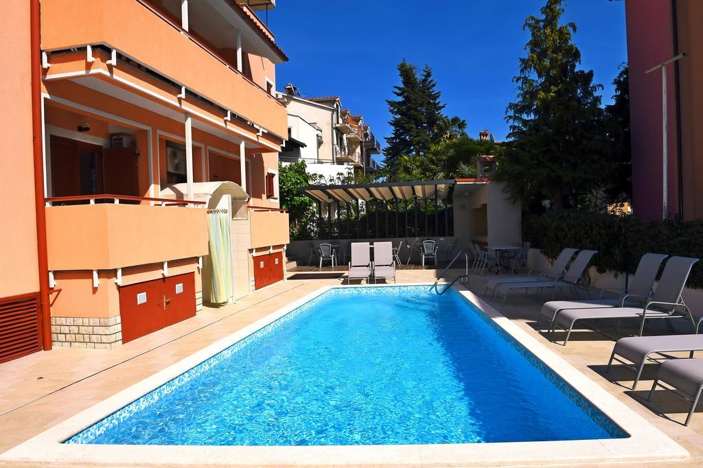 Apartments Zdjelar Apartment Porec