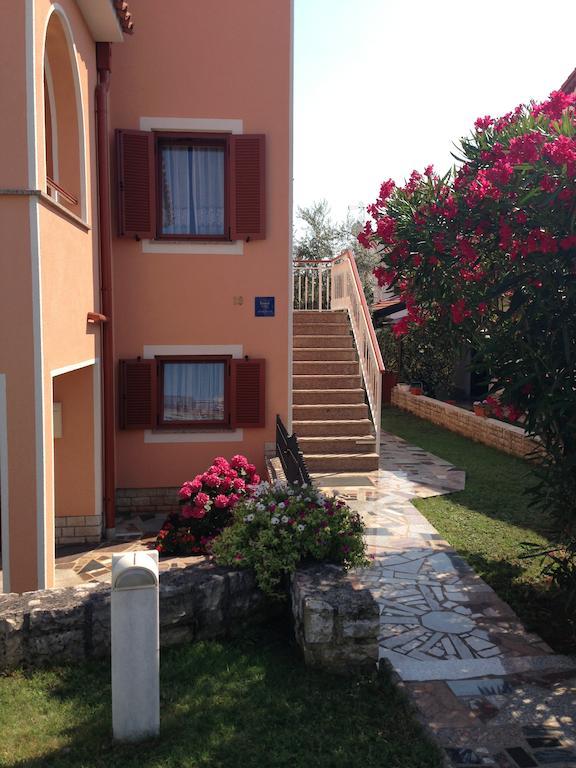 Apartment Apartments Zdjelar *