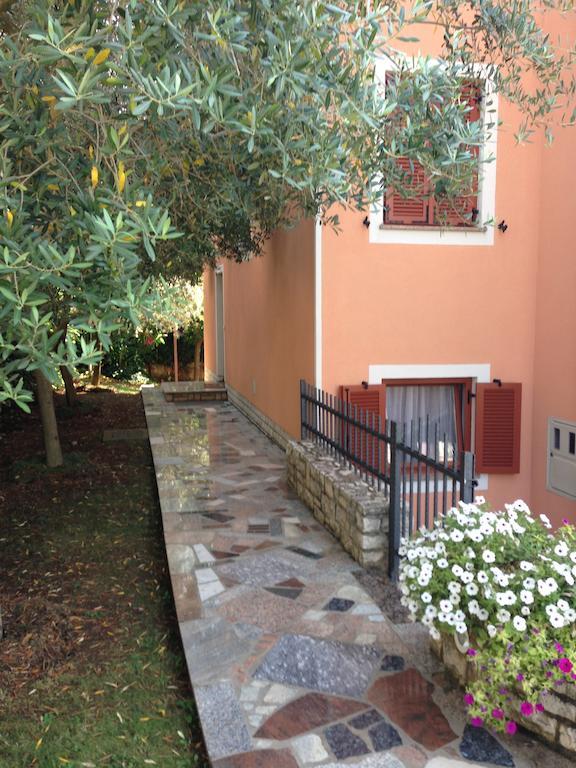 Apartments Zdjelar